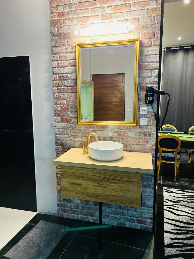 Capsule Street Art - Sauna- Jacuzzi - Playstation 5 - Billard - Netflix - Home Cinema - Terrasse Дуе Екстер'єр фото